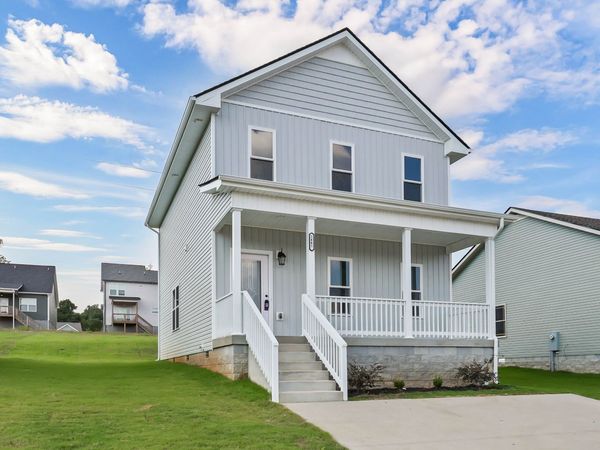 2667 Scott Dr, Clarksville, TN 37042