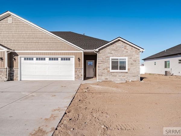 562 Zions St, SHELLEY, ID 83274
