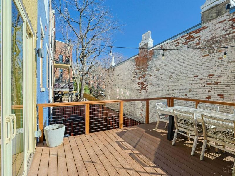 323 Milton Street, Cincinnati, OH 45202 Photo 33