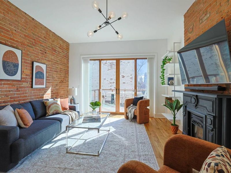 323 Milton Street, Cincinnati, OH 45202 Photo 6