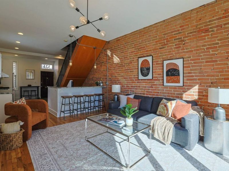 323 Milton Street, Cincinnati, OH 45202 Photo 9