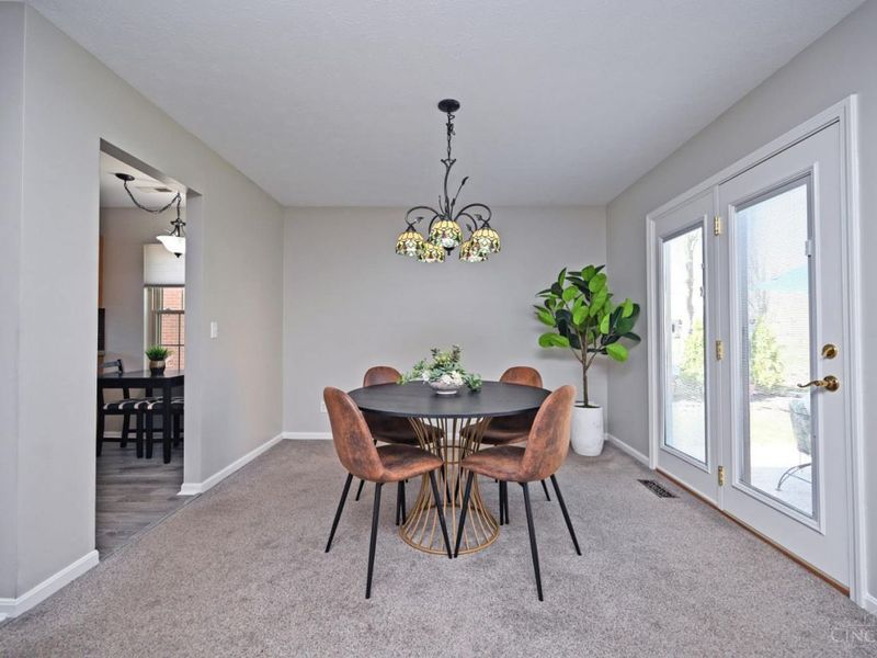 5918 Leeside Trail, Green Township, OH 45248 Photo 12