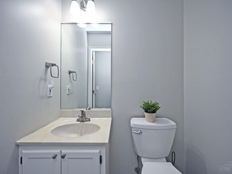 5918 Leeside Trail, Green Township, OH 45248 Photo 18