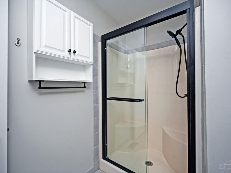 5918 Leeside Trail, Green Township, OH 45248 Photo 25