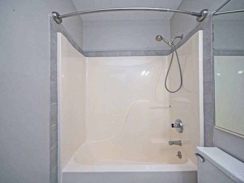 5918 Leeside Trail, Green Township, OH 45248 Photo 30