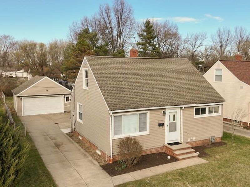 15401 Walvern Boulevard Boulevard, Maple Heights, OH 44137 Photo 1