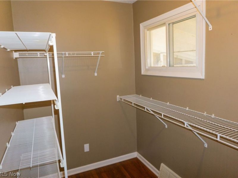 15401 Walvern Boulevard Boulevard, Maple Heights, OH 44137 Photo 10