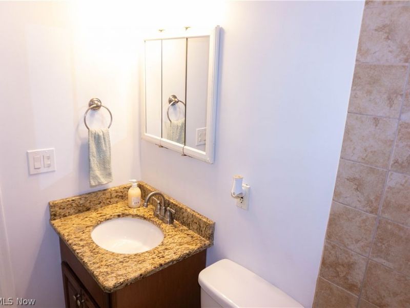 15401 Walvern Boulevard Boulevard, Maple Heights, OH 44137 Photo 13