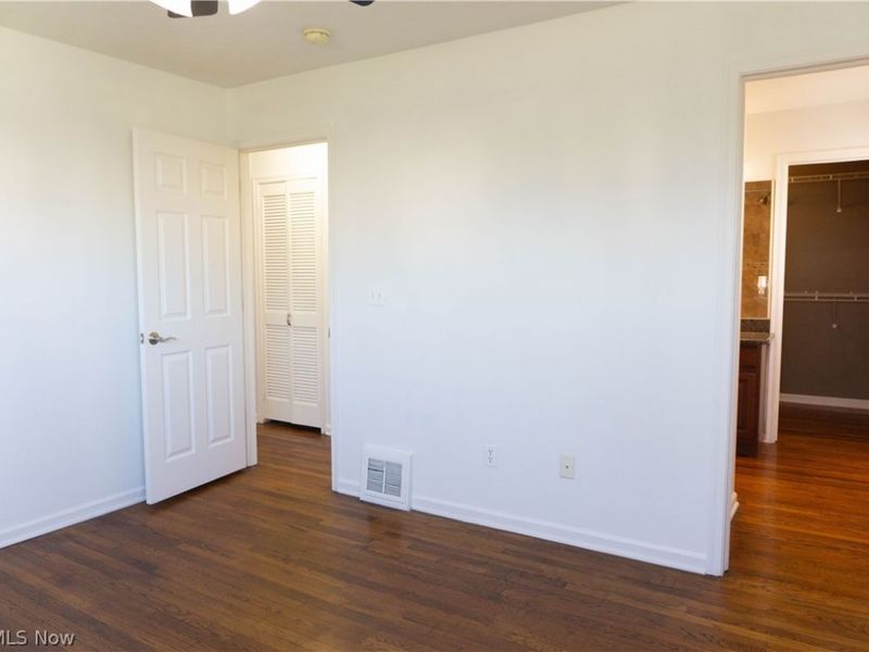 15401 Walvern Boulevard Boulevard, Maple Heights, OH 44137 Photo 20