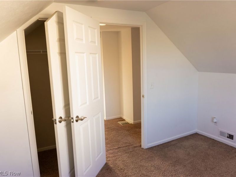 15401 Walvern Boulevard Boulevard, Maple Heights, OH 44137 Photo 25