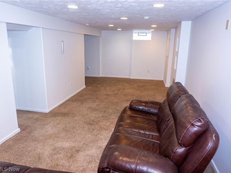 15401 Walvern Boulevard Boulevard, Maple Heights, OH 44137 Photo 34
