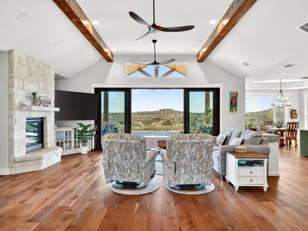 743 Vista Ridge DR , Round Mountain, TX 78663