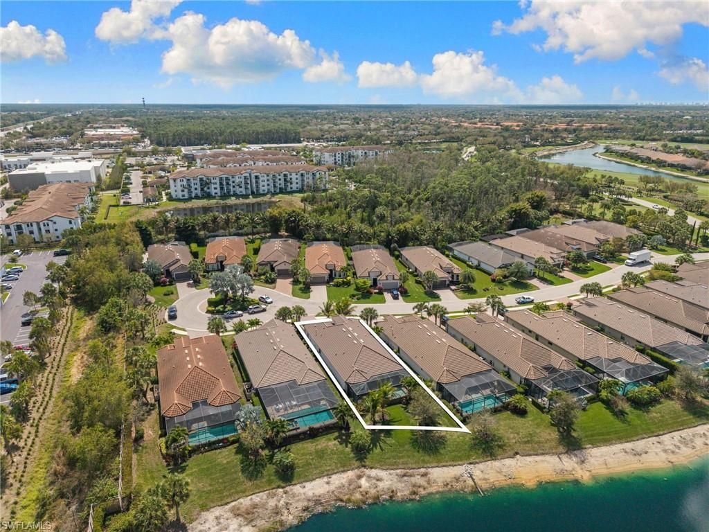 8685 Dilillo Ct, Naples, FL 34119 Photo