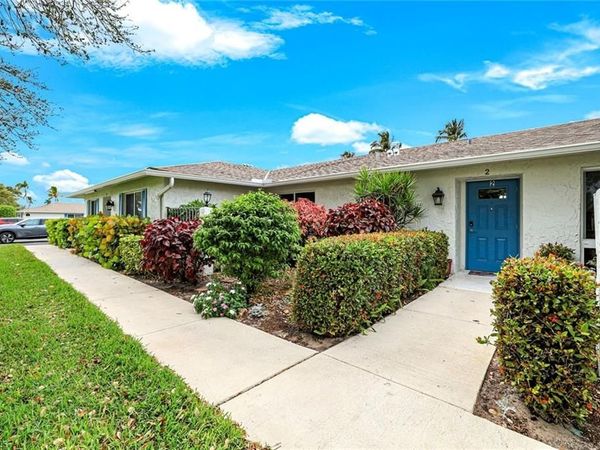 91 Glades BLVD, Unit 1652, NAPLES, FL 34112