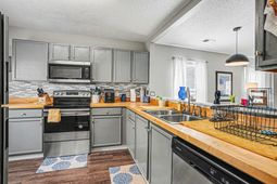 125 Bellegrove Dr. photo 4