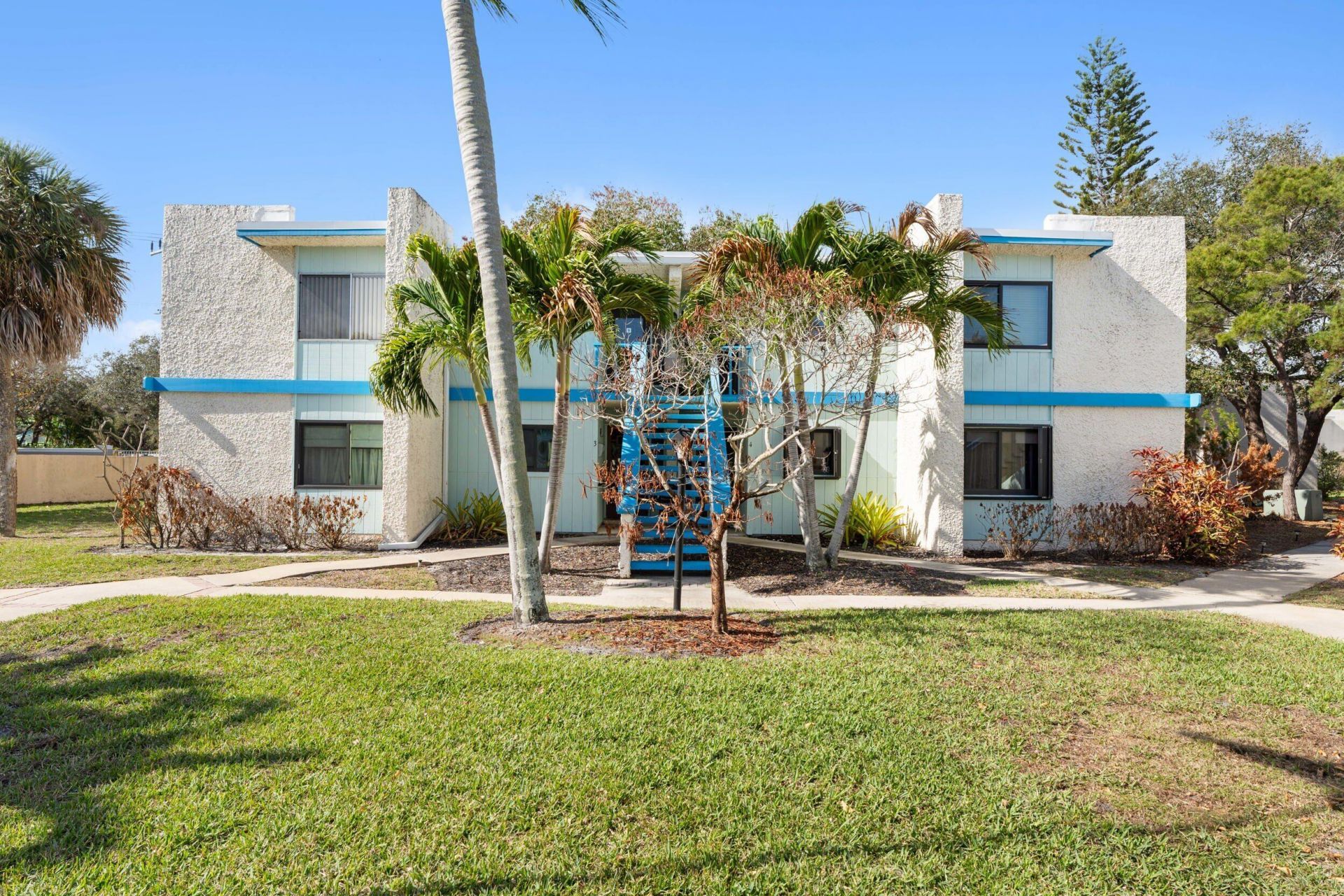 1560 NE 12th Terrace, Unit D9, Jensen Beach, FL 34957 Photo