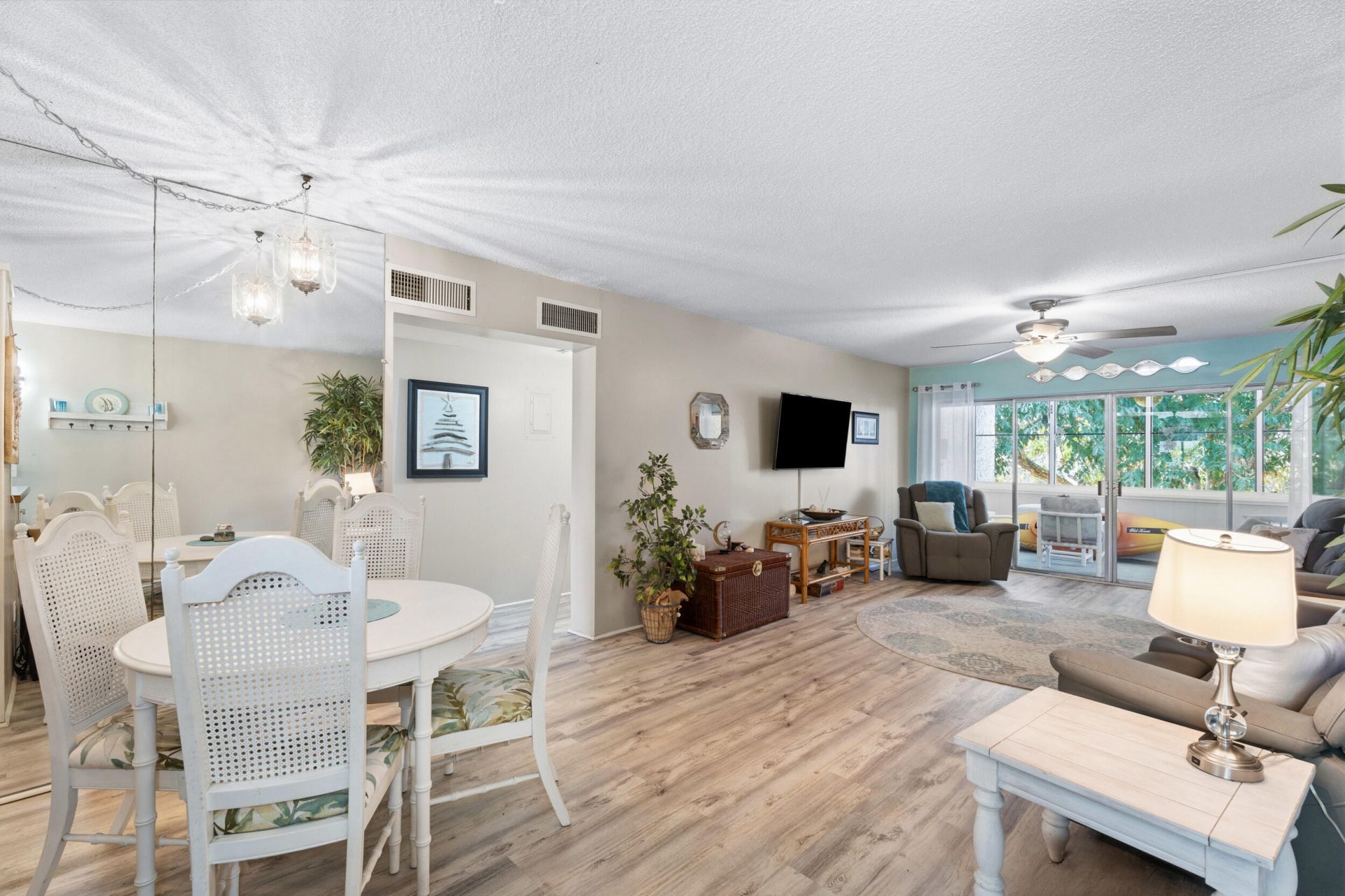 1560 NE 12th Terrace, Unit D9, Jensen Beach, FL 34957 Photo