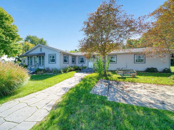 228 Oak Grove Drive, Brooklyn, MI 49230