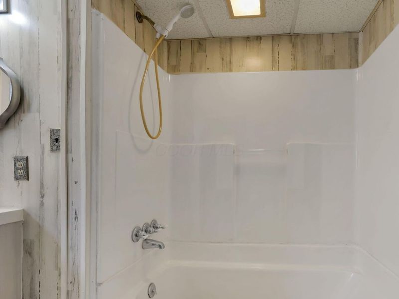 8270 Reform Road NE, Newark, OH 43055 Photo 32