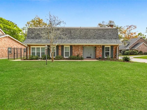 227 MIDWAY Drive , River Ridge, LA 70123