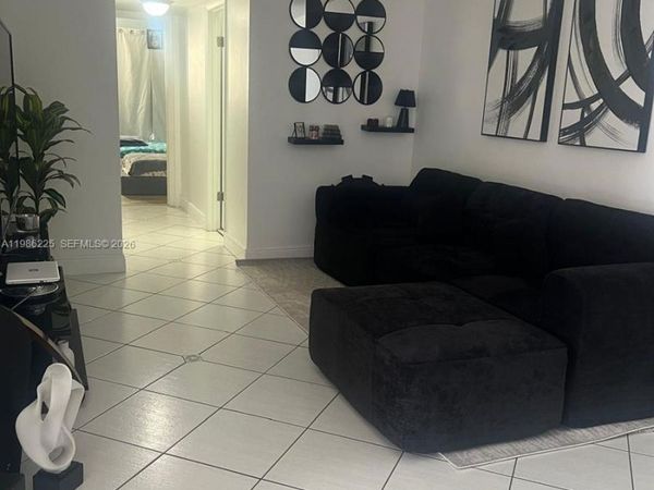 6620 W 2nd Ct, Unit 407, Hialeah, FL 33012