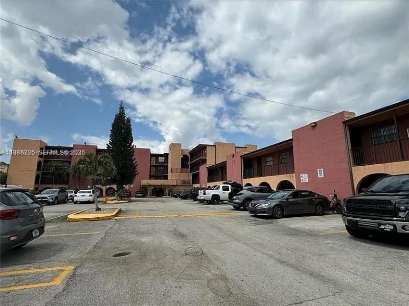 6620 W 2nd Ct , Unit 407, Hialeah, FL 33012 Photo