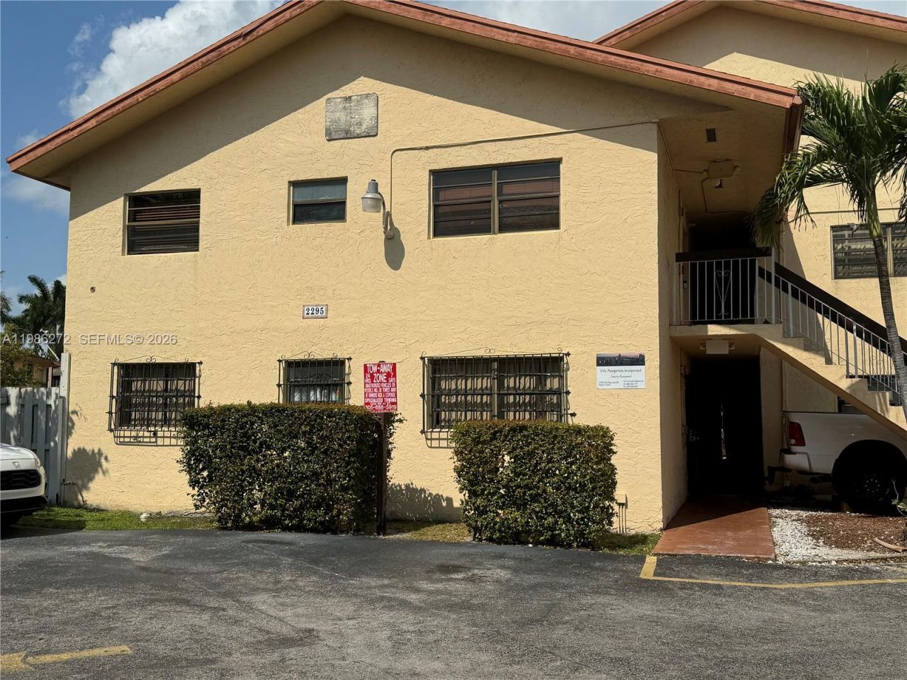 2295 W 53rd Pl, Unit 201, Hialeah, FL 33016 Photo
