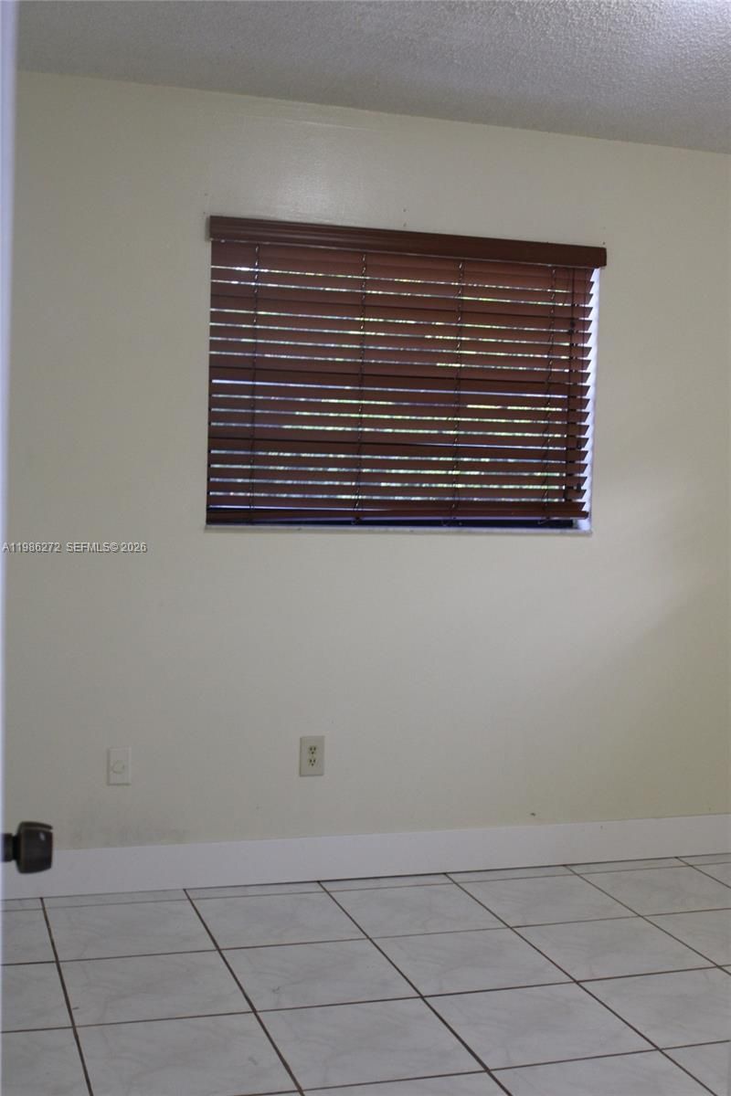 2295 W 53rd Pl, Unit 201, Hialeah, FL 33016 Photo
