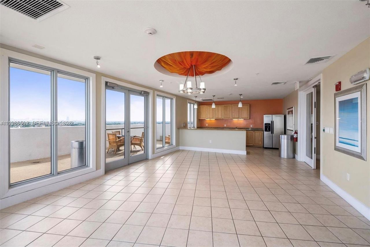 1830 Radius Dr, Unit 522, Hollywood, FL 33020 Photo