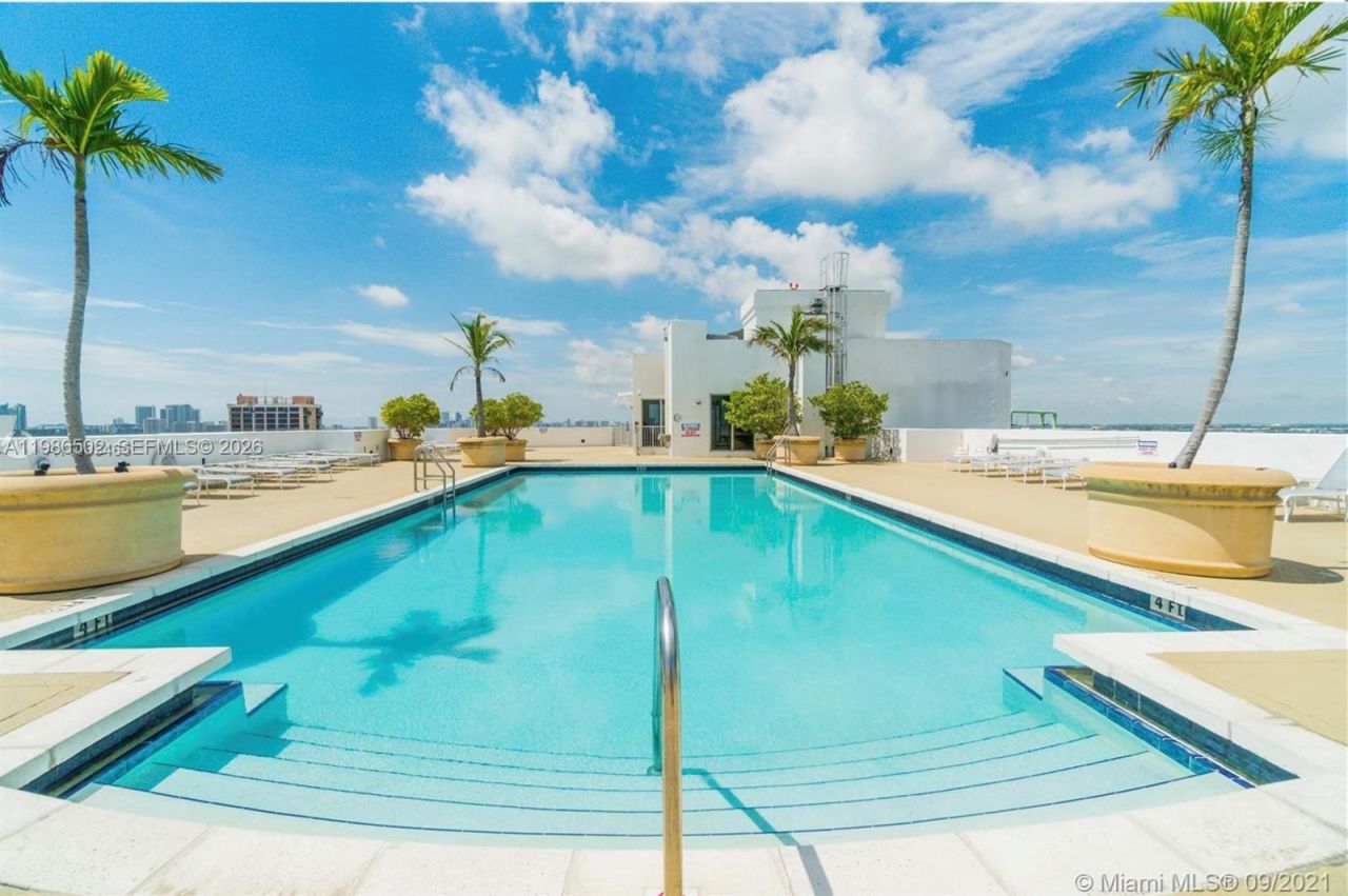 1830 Radius Dr, Unit 522, Hollywood, FL 33020 Photo