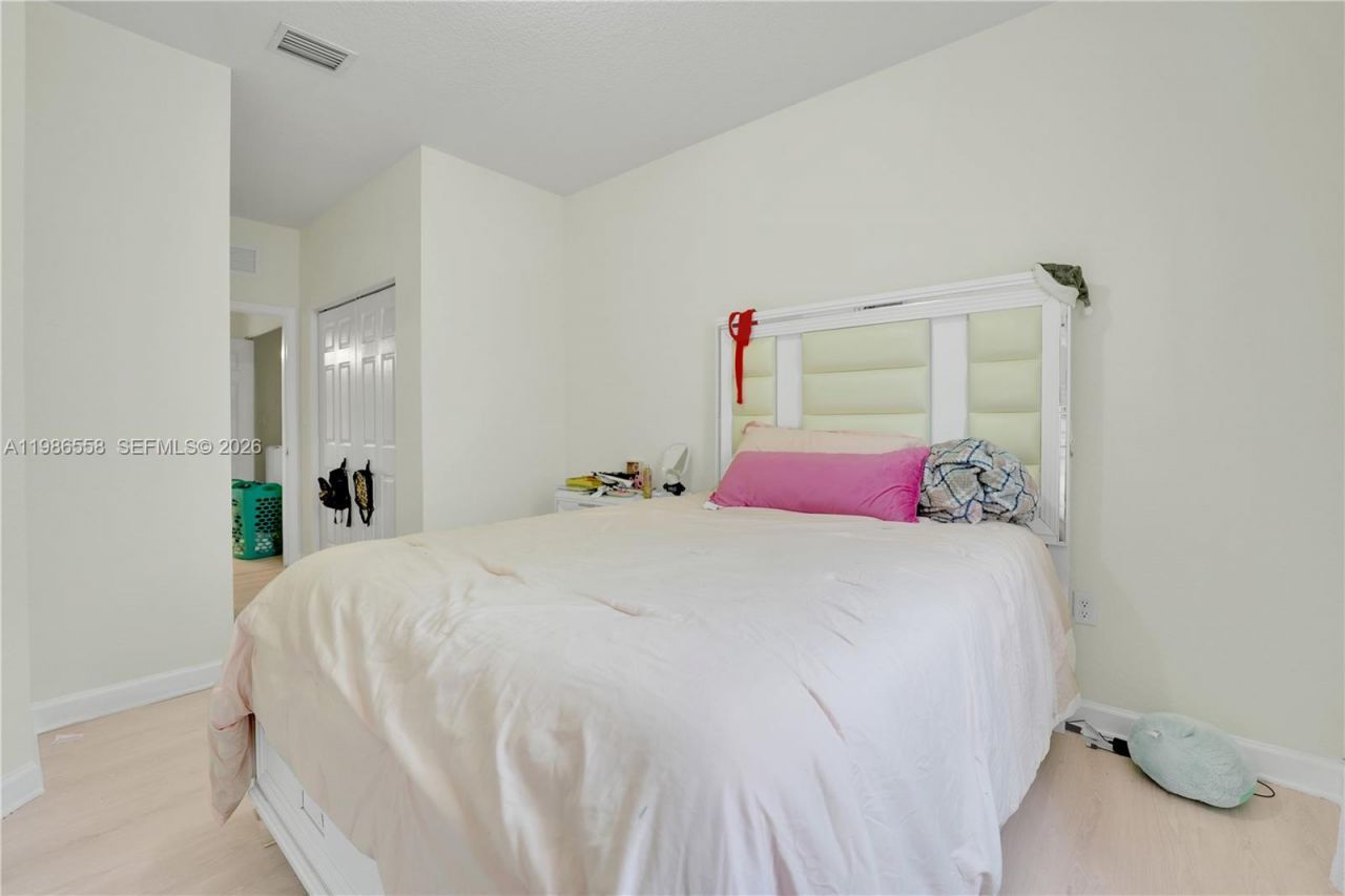 101 NE 37th Pl , Homestead, FL 33033 Photo