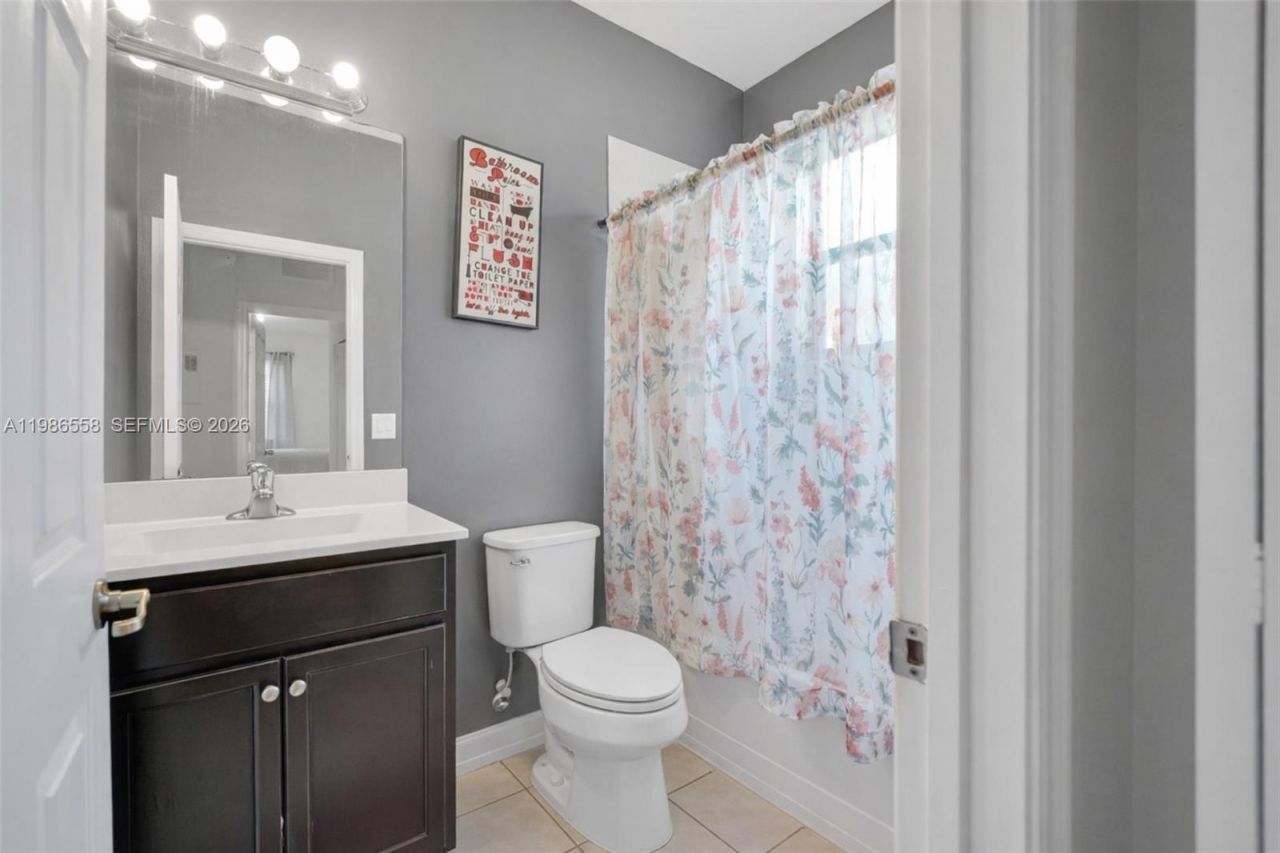 101 NE 37th Pl , Homestead, FL 33033 Photo