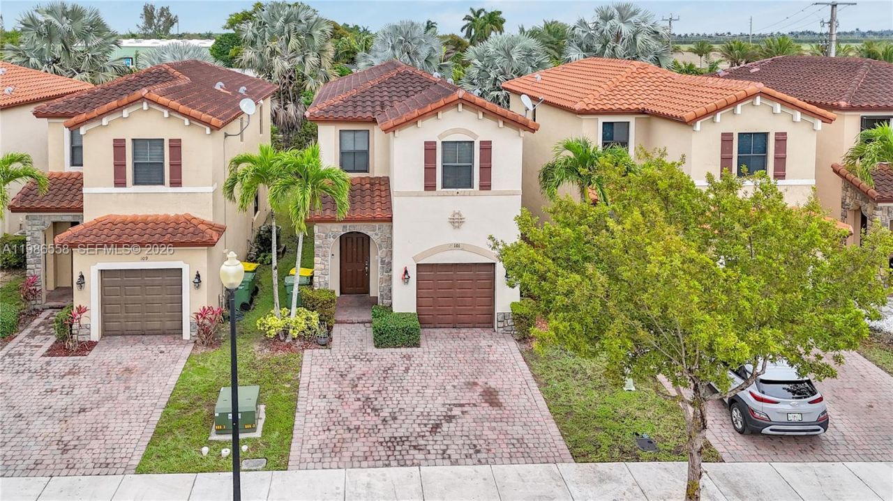 101 NE 37th Pl , Homestead, FL 33033 Photo