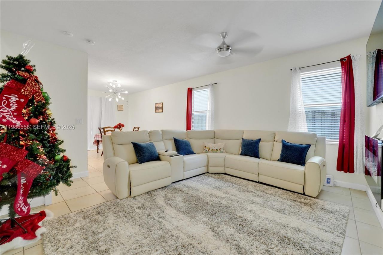 101 NE 37th Pl , Homestead, FL 33033 Photo