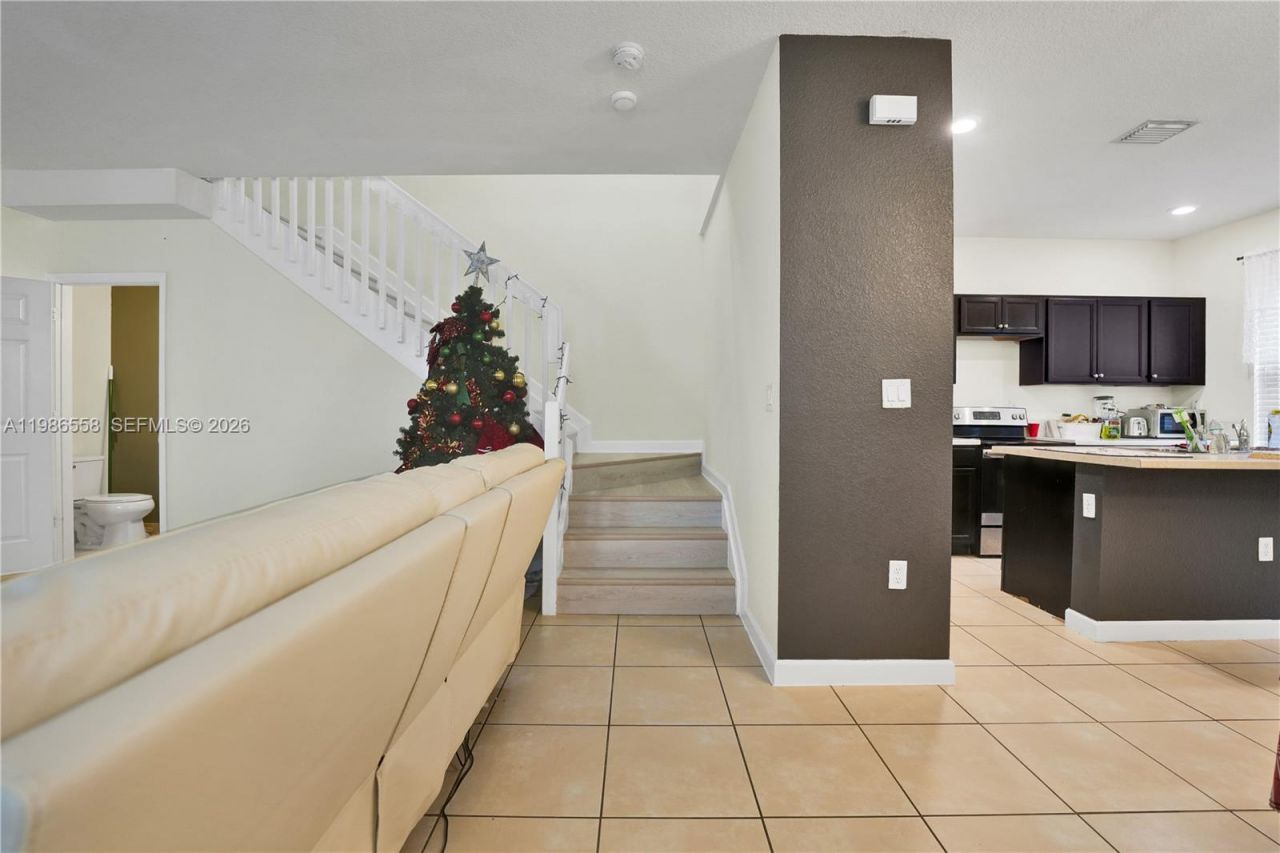 101 NE 37th Pl , Homestead, FL 33033 Photo