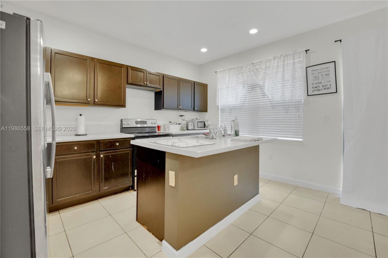 101 NE 37th Pl , Homestead, FL 33033 Photo