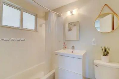 1100 NE 18th Ct, Unit 1-8, Fort Lauderdale, FL 33305 Photo