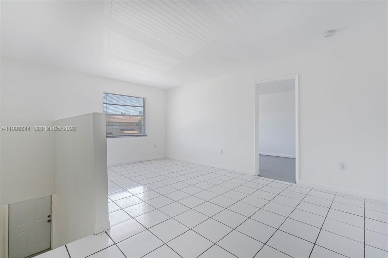 15260 SW 80th St, Unit 10, Kendall, FL 33193 Photo