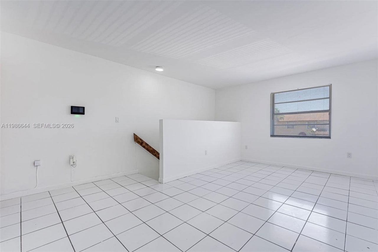 15260 SW 80th St, Unit 10, Kendall, FL 33193 Photo