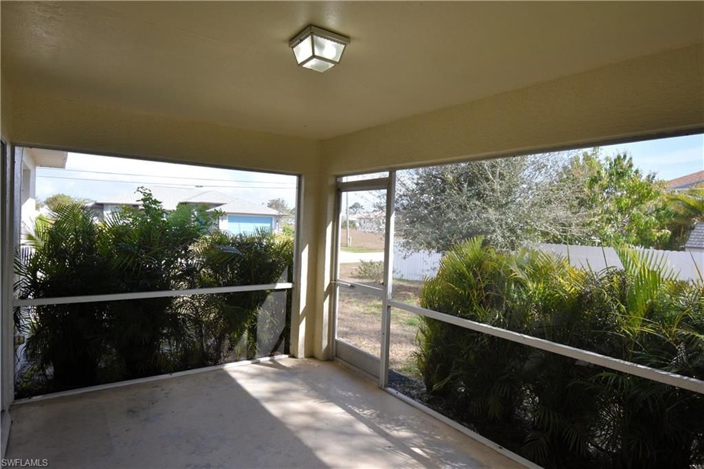 1724 SW 15th Ter, Cape Coral, FL 33991 Photo