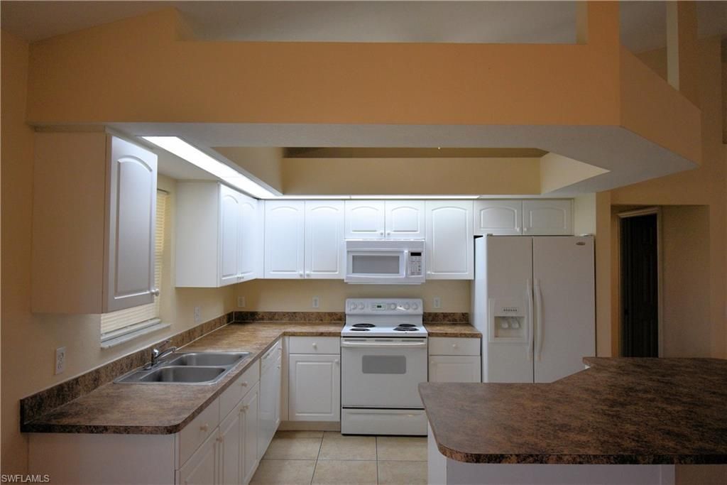 1724 SW 15th Ter, Cape Coral, FL 33991 Photo