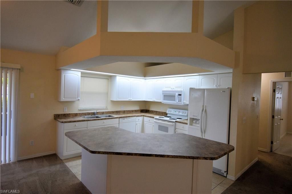 1724 SW 15th Ter, Cape Coral, FL 33991 Photo