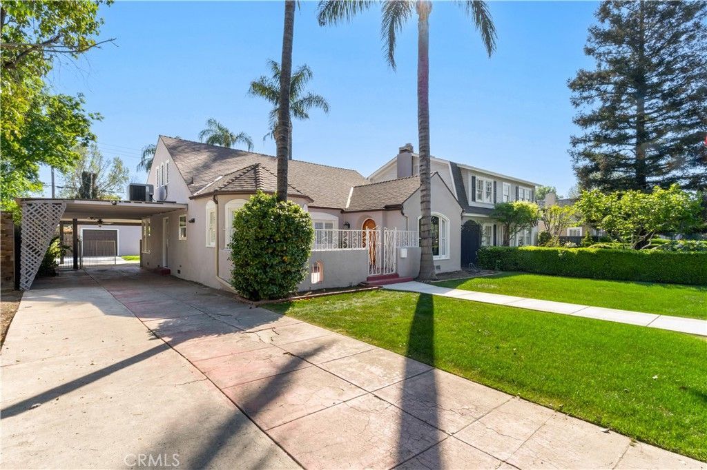 2709 Sunset Avenue, Bakersfield, CA 93304 Main Photo