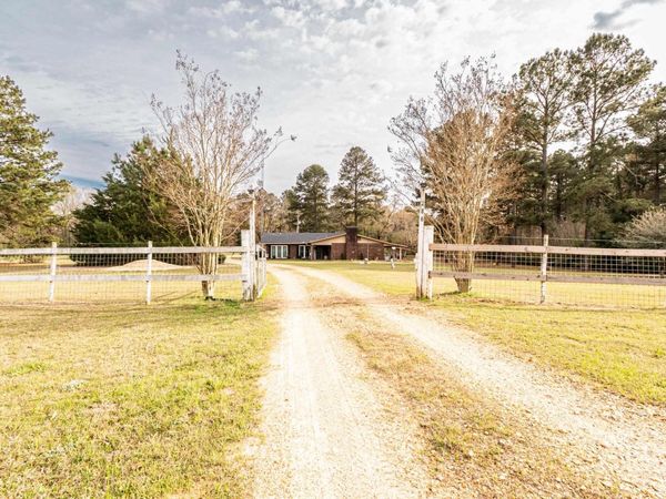 286 Woodland Dr, Junction City, AR 71749