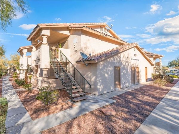 1305 Markwood Circle , Unit 102, Las Vegas, NV 89128