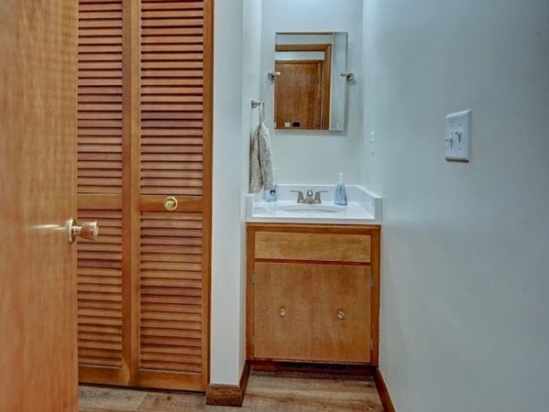 401 E 18th Street, Dover, OH 44622 Photo 17