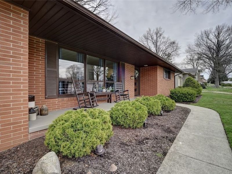 401 E 18th Street, Dover, OH 44622 Photo 3