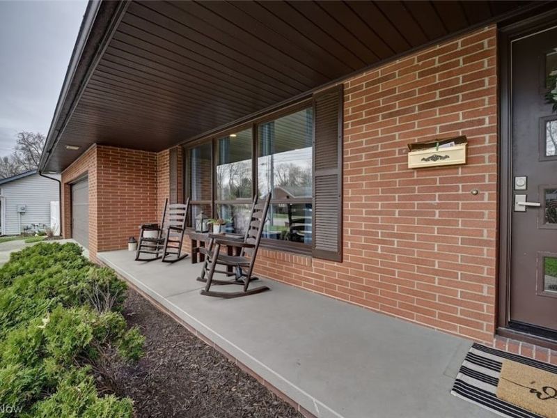 401 E 18th Street, Dover, OH 44622 Photo 4