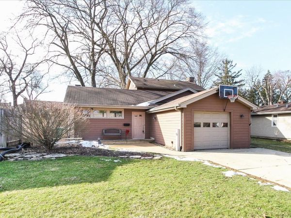 111 W Washington Boulevard , Lombard, IL 60148