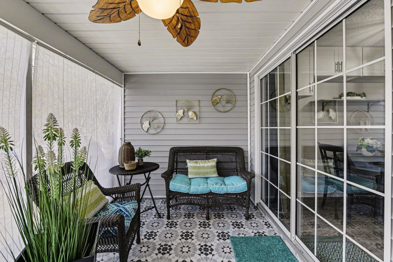 7965 Shadow Oak Drive Photo 12